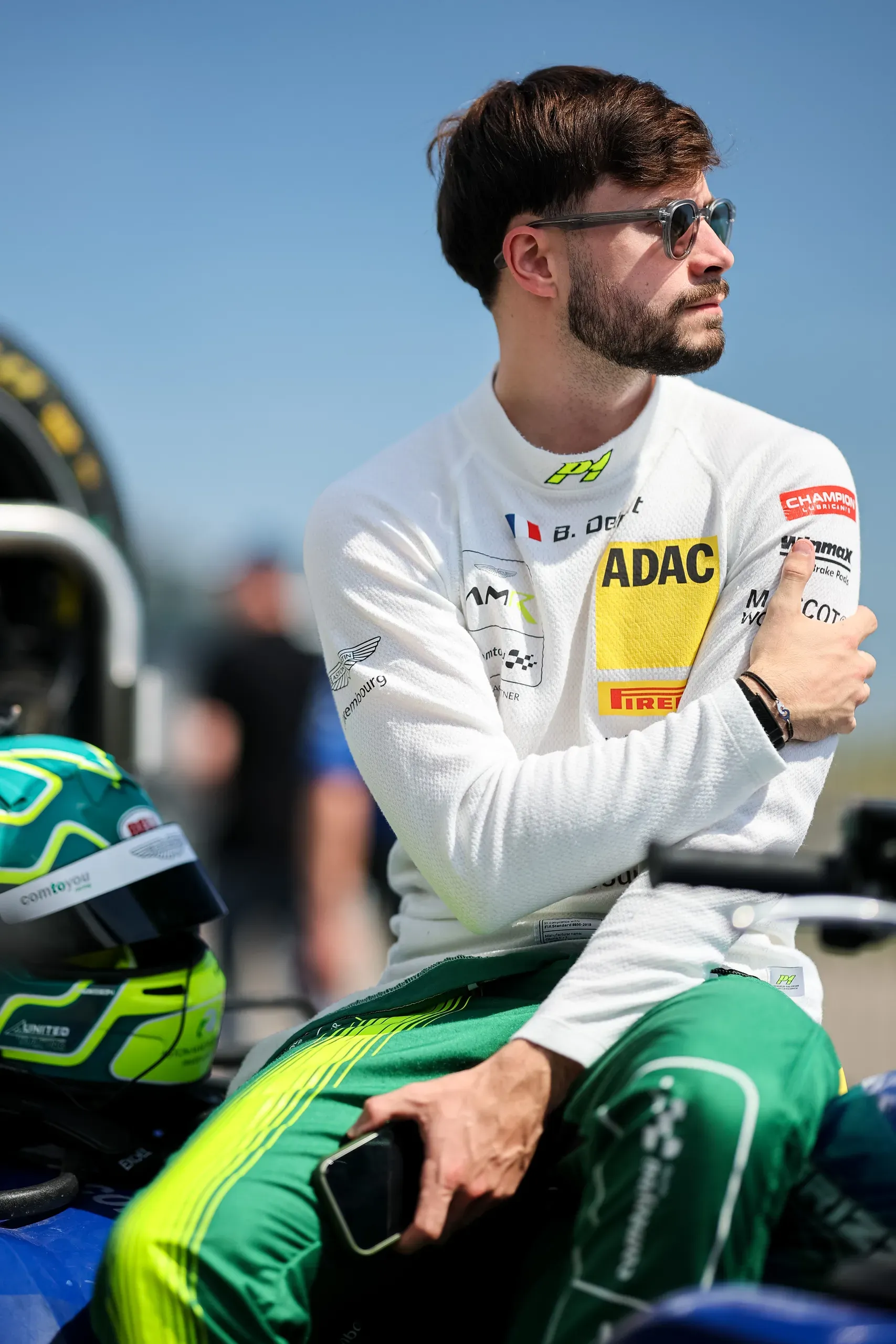 Baudouin Detout, vu de dos en combinaison de course